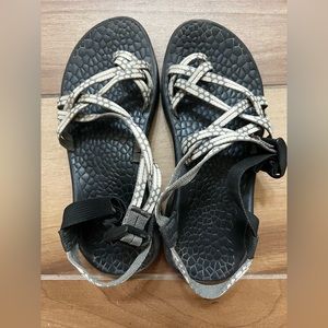 Chaco || ZX/2 Yampa Sandals Double Strap Light Beam White Grey Black | Sz. 7